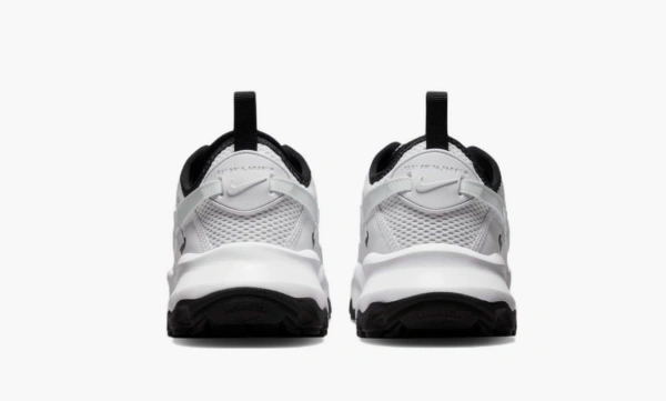 Nike TC 7900 WMNS White Black 