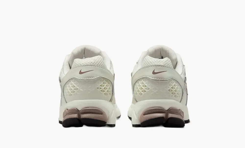 Nike Zoom Vomero 5 WMNS Sail Mink Brown Black