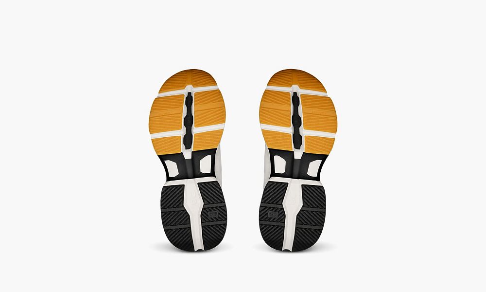 On Cloudpulse Pro WMNS White Black