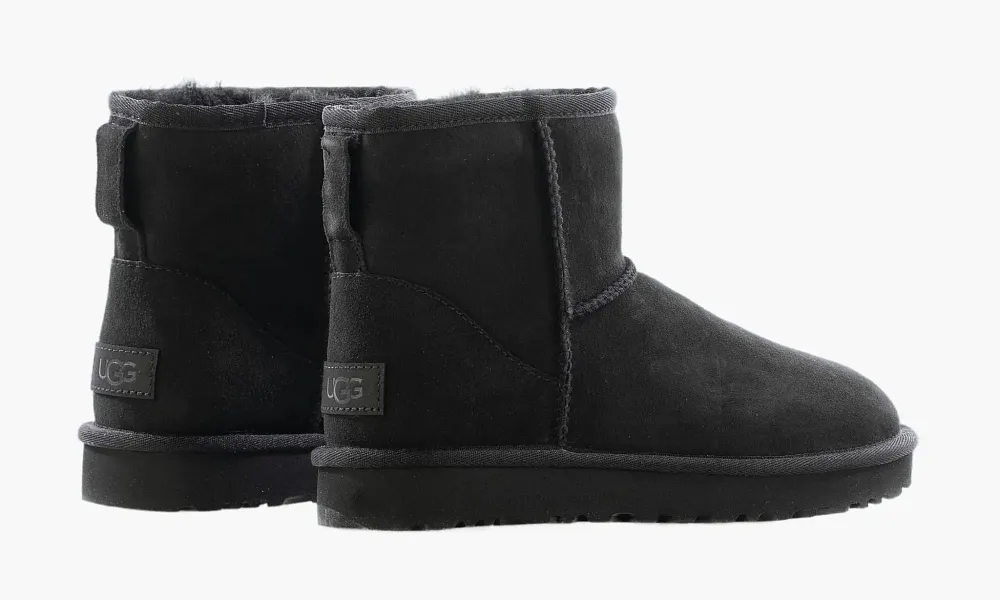 UGG Classic Mini Black
