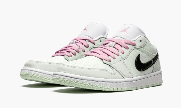 Air Jordan 1 Low SE WMNS Barely Green 