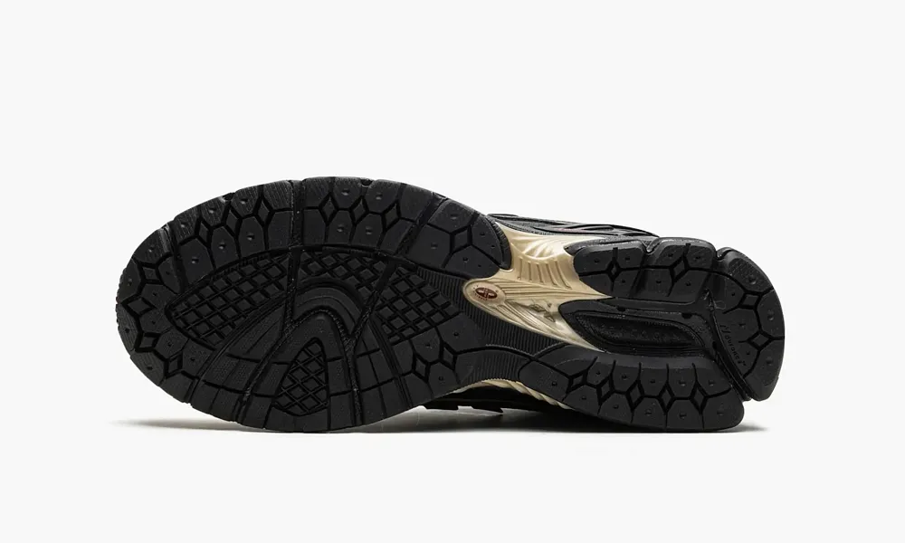 New Balance 1906r Kith Black
