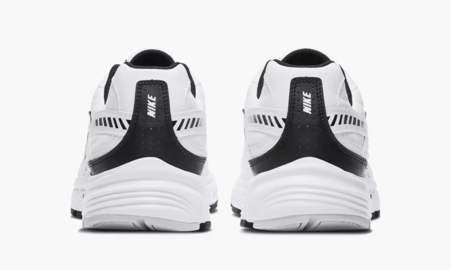 Nike Initiator White Black 