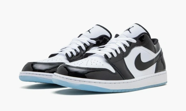 Air Jordan 1 Low SE Concord 