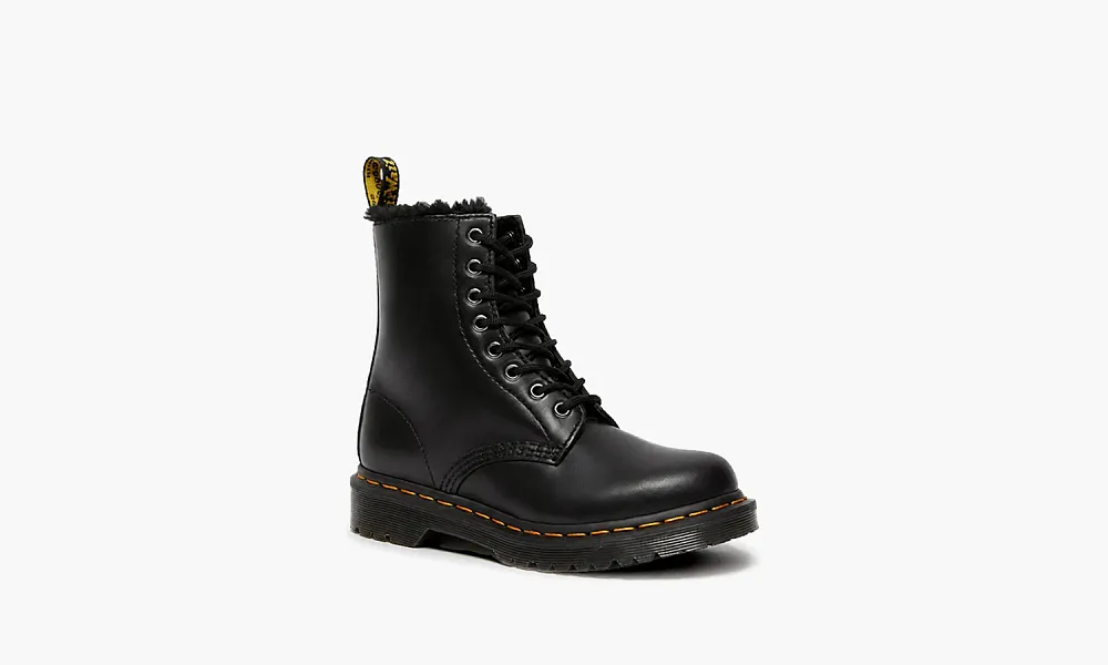 Dr. Martens 1460 Serena-8 Eye Boot Black