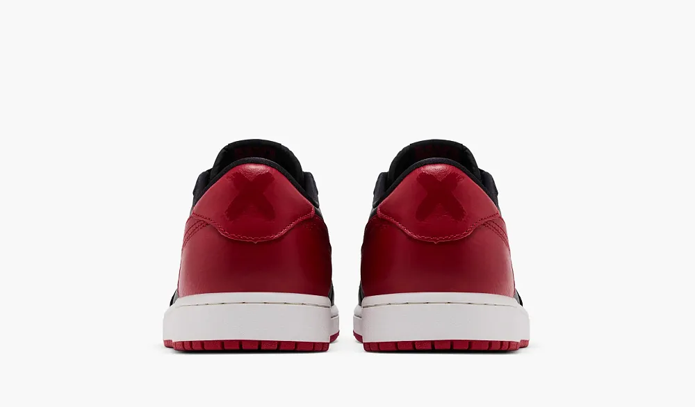 Air Jordan 1 Retro Low OG Banned 2026