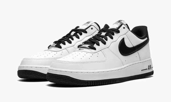 Air Force 1 '07 White / Black 