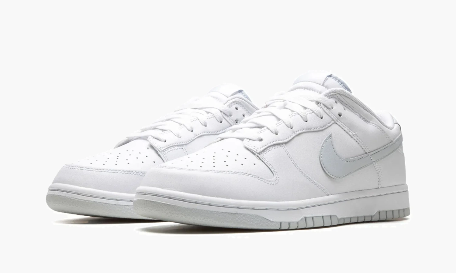 Nike Dunk Low Retro "Pure Platinum" 