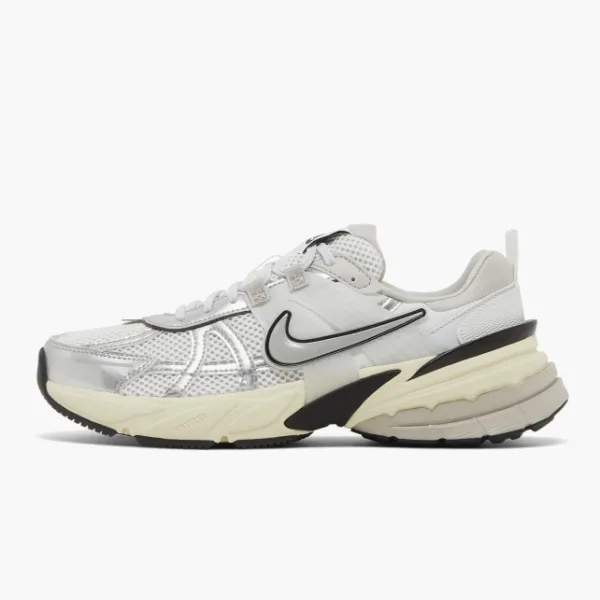 Nike V2K Run WMNS Summit White
