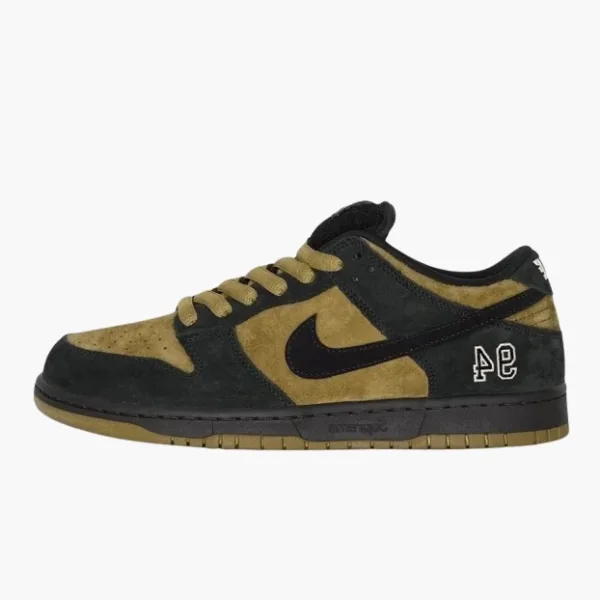 Nike Dunk Low SB x Supreme Camper Green