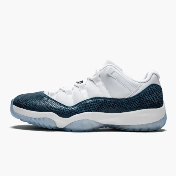 Jordan 11 Retro Low Le Blue Snakeskin