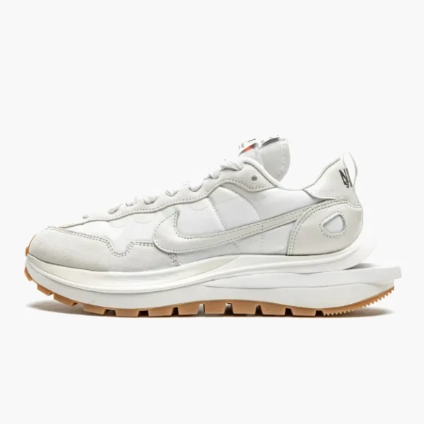 Nike Sacai Vaporwaffle Sail Gum