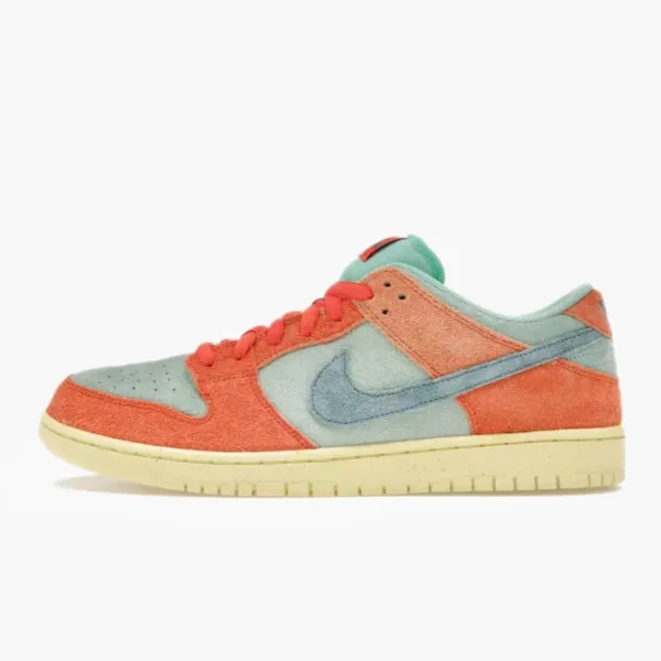 Nike SB Dunk Low Orange Emerald Rise