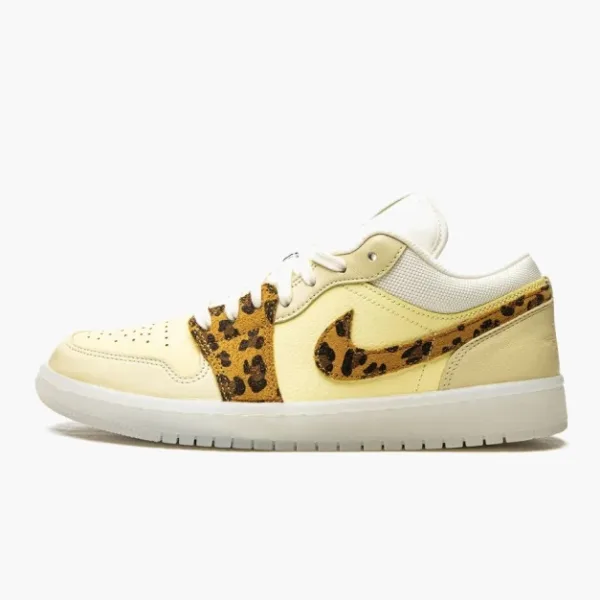 Air Jordan 1 Low WMNS Snkrs Day