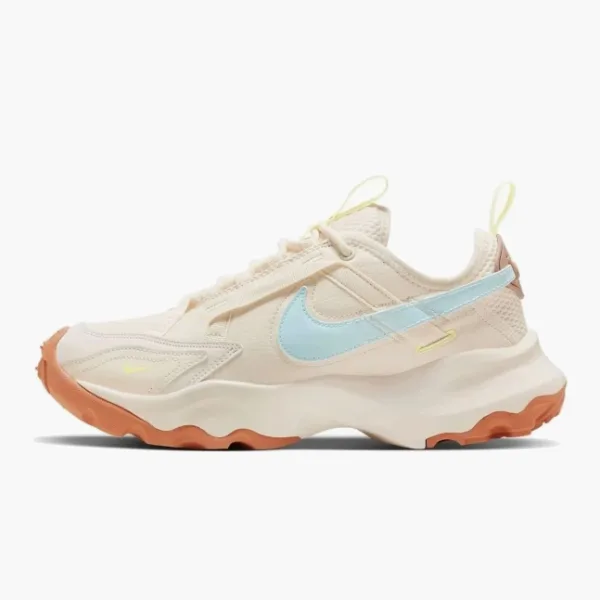 Nike TC 7900 WMNS Pale Ivory Jade Ice