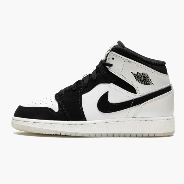 Air Jordan 1 Mid GS Diamond Shorts