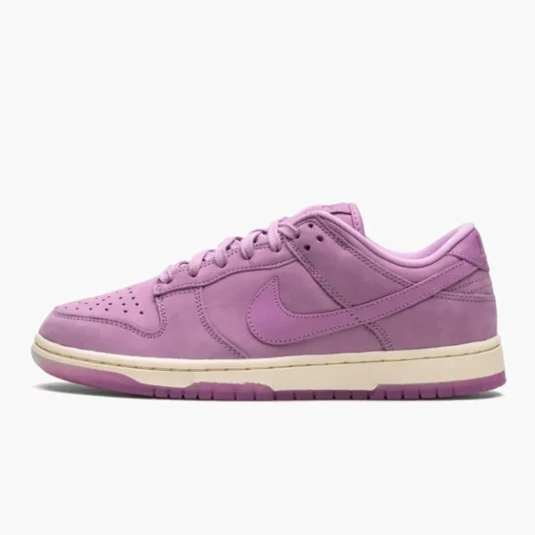 Nike Dunk Low WMNS Rush Fuchsia