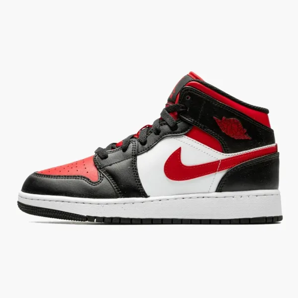 Air Jordan 1 Mid GS Black Fire Red