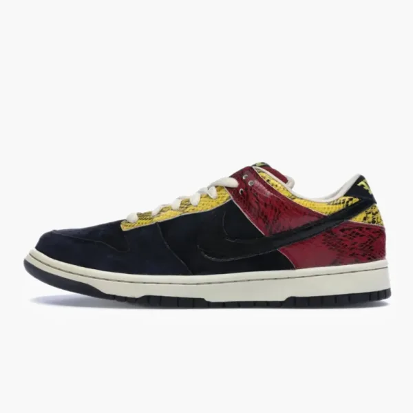 Nike SB Dunk Low Coral Snake