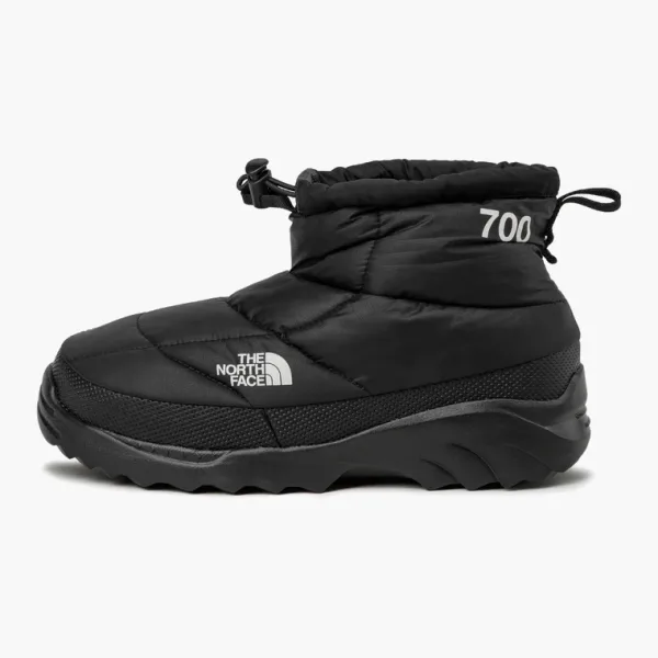 The North Face Nuptse Traction Chukka Black