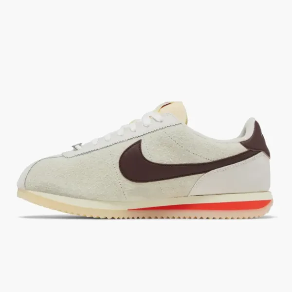 Nike Cortez 23  WMNS 23 Light Orewood Brown