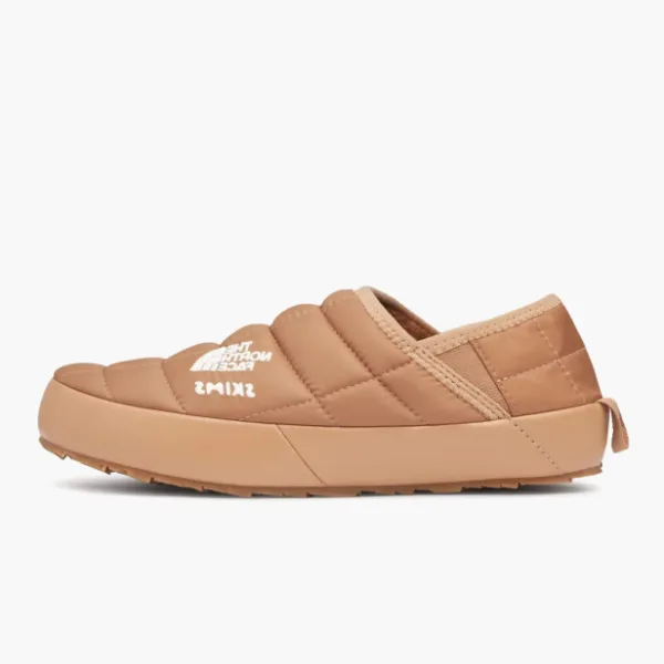 Skims x The North Face Thermoball Traction Mule 5 WMNS Ochre