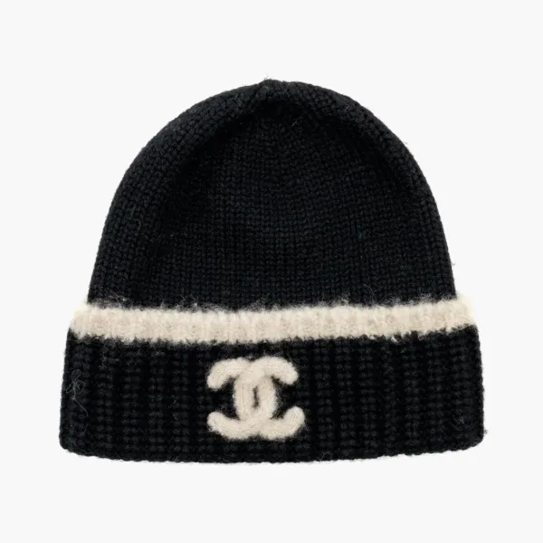 Chanel Beanie Hat Wool Black / White