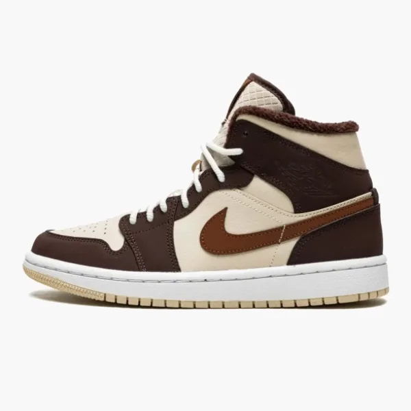 Air Jordan 1 Mid SE WMNS Brown Basalt Fleece