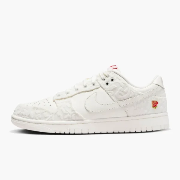 Nike Dunk Low WMNS Give Her Flowers