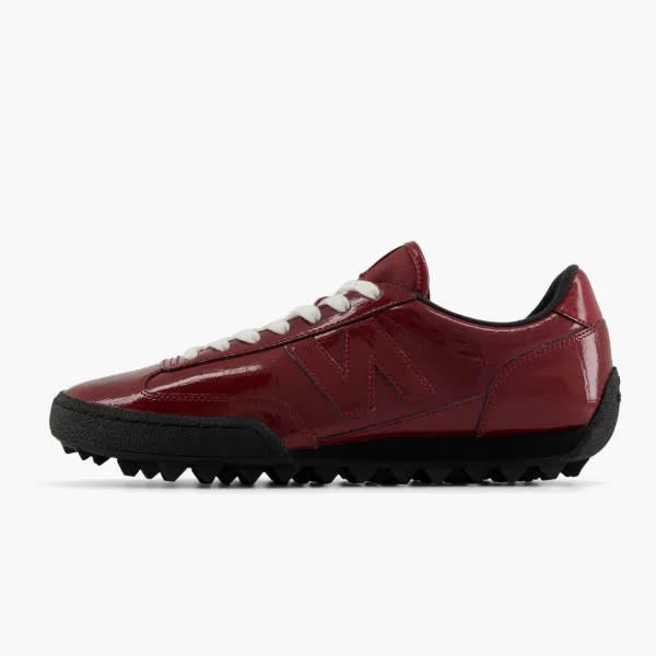 New Balance Gator Run Shadow Red