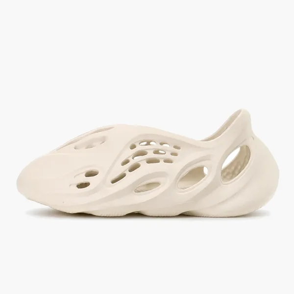 adidas Yeezy Foam RNNR Sand