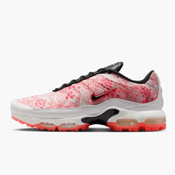 Nike Air Max Plus Golf The Masters Azalea Pack