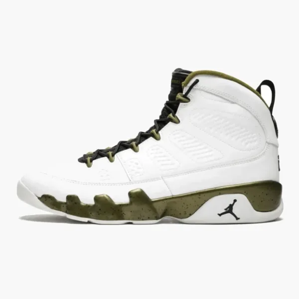 Air Jordan 9 Retro Statue