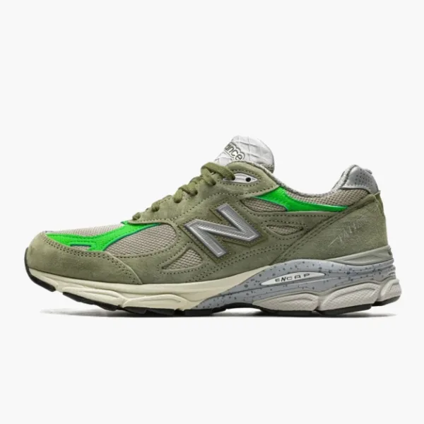 New Balance 990v3 Patta - Keep Your Family Close