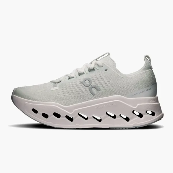 On Cloudsurfer Max WMNS Iceberg Ivory