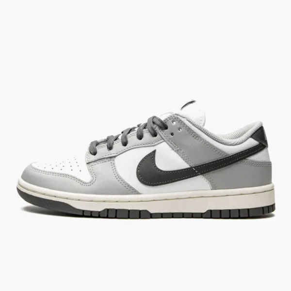 Nike Dunk Low WMNS Light Smoke Grey