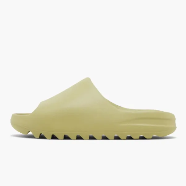 Yeezy Slides 'Resin' 2022