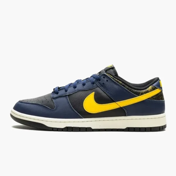 Nike Dunk Low Vintage Michigan