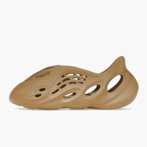 Yeezy Foam Rnr Clay Taupe