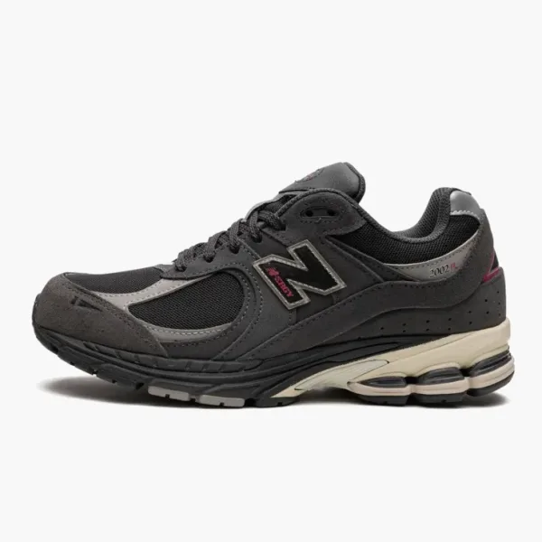 New Balance 2002R Magnet Hi-Pink
