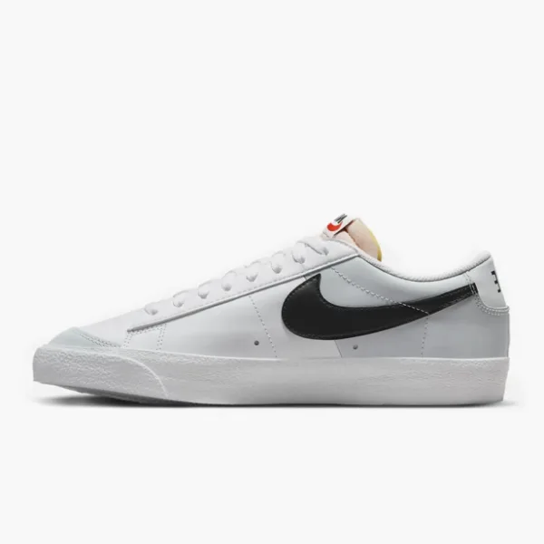 Nike Blazer Low '77 Vintage White Black Platinum
