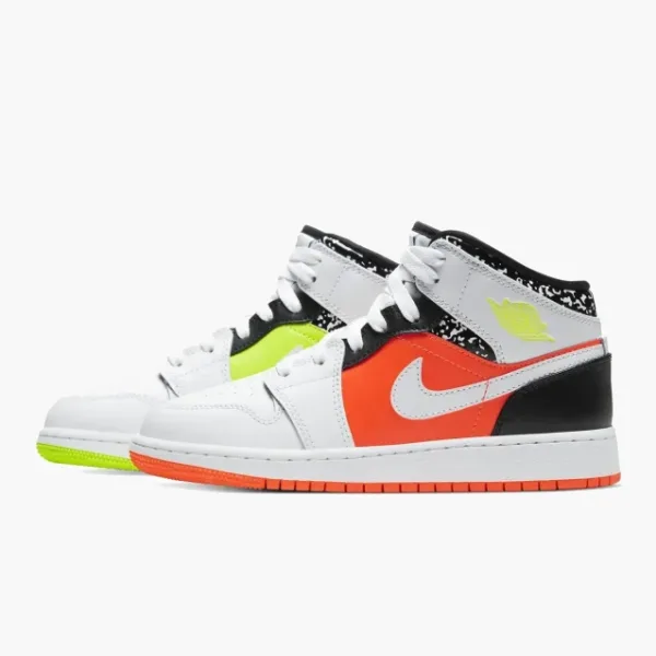 Air Jordan 1 Mid GS Notebook