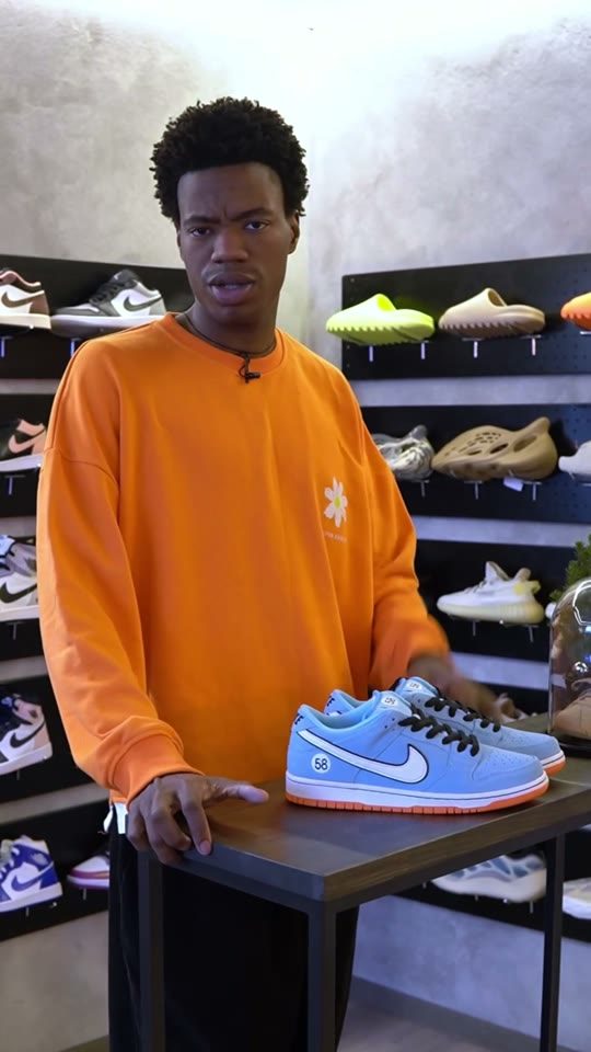 Видео: Самый большой выбор пар на сайте wayoff.ru Nike Dunk SB “Gulf 58 Club”