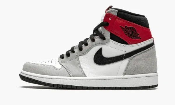 Air Jordan 1 High OG Light Smoke Grey