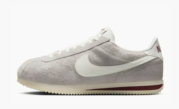 Nike Cortez SE College Grey Team Red
