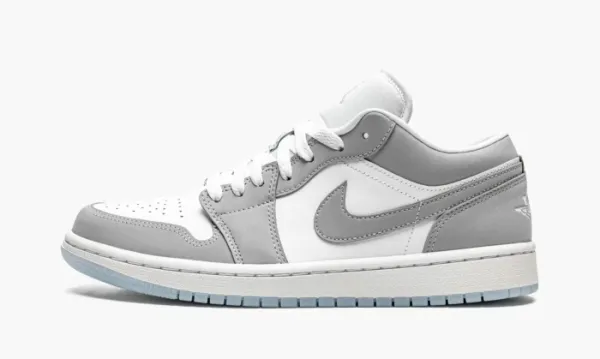 Air Jordan 1 Low WMNS Wolf Grey