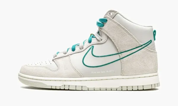 Nike Dunk High SE First Use - Green Noise