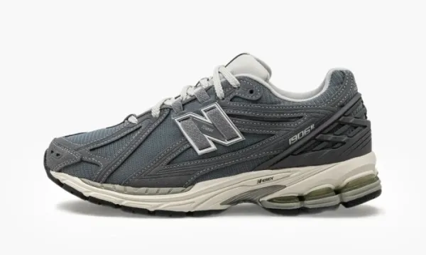New Balance 1906r Titanium