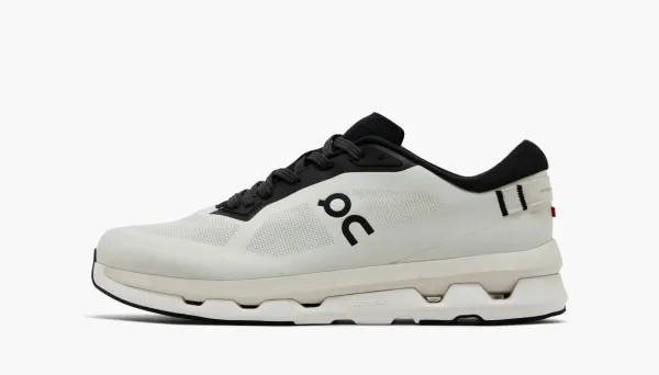 On Cloudzone Ice Black