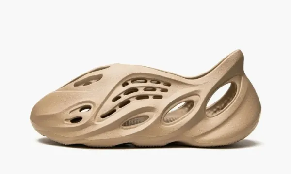 Yeezy Foam Rnnr Mist